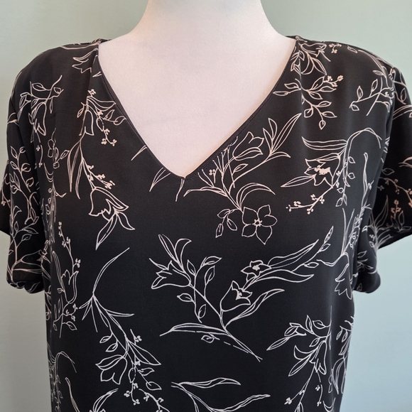 A Wild Thyme Black And White Floral Maxi Dress Size 20 - Picture 7 of 11